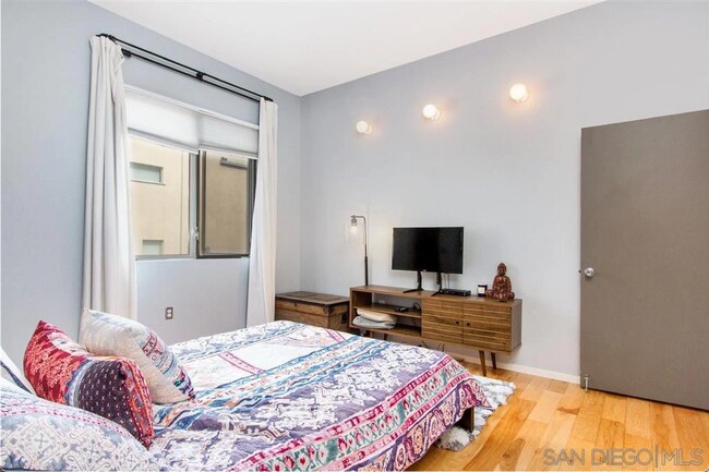 Building Photo - ARTISTIC & MODERN 2bd/2ba CONDO in Little Italy! ONLY $3,645!