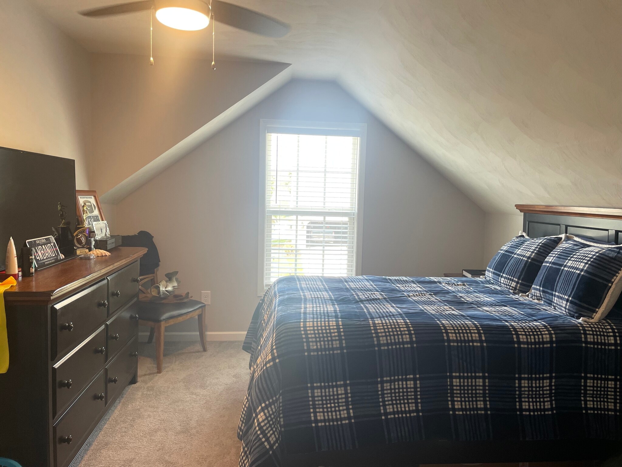 3rd bedroom (2nd floor) - 130 Roudabush Dr NW
