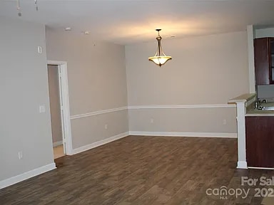 Building Photo - 9823 Hyde Glen Ct