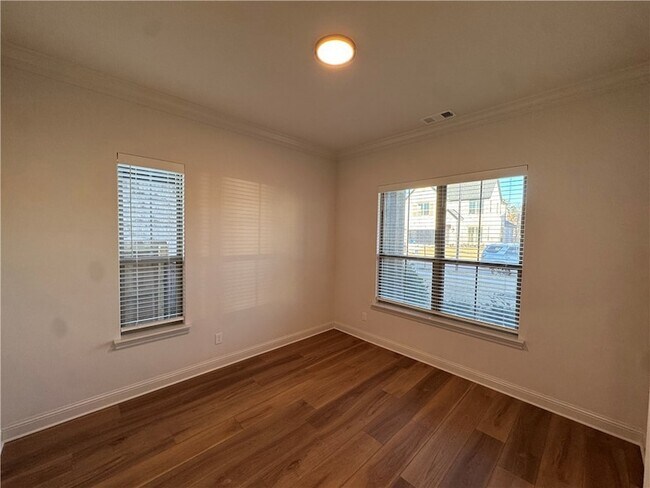 Building Photo - 3004 S 14th St