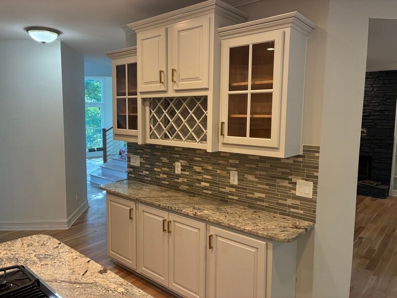 Building Photo - 132 Interlochen Dr