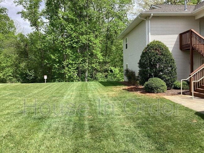 Building Photo - 703 Olde Covington Way