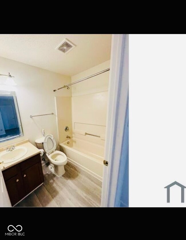 Building Photo - 12540 Majestic Way