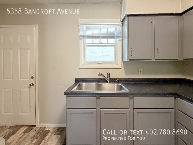 Building Photo - 5358 Bancroft Ave