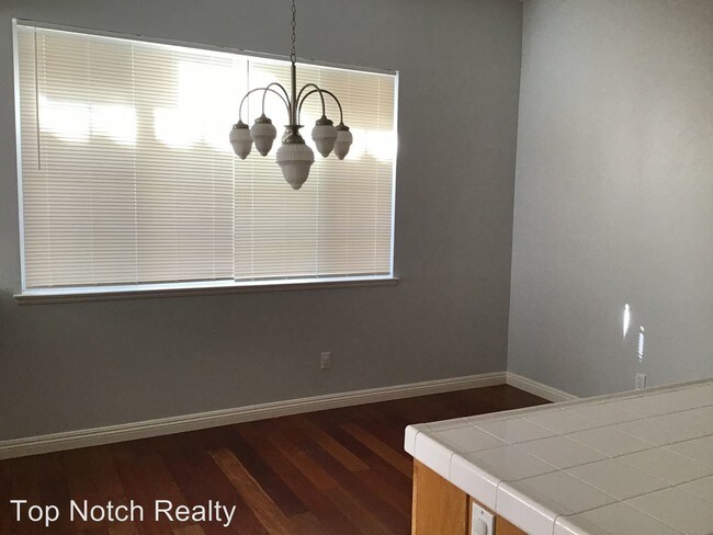 Building Photo - 3 br, 2.5 bath House - 11410 Miro Circle