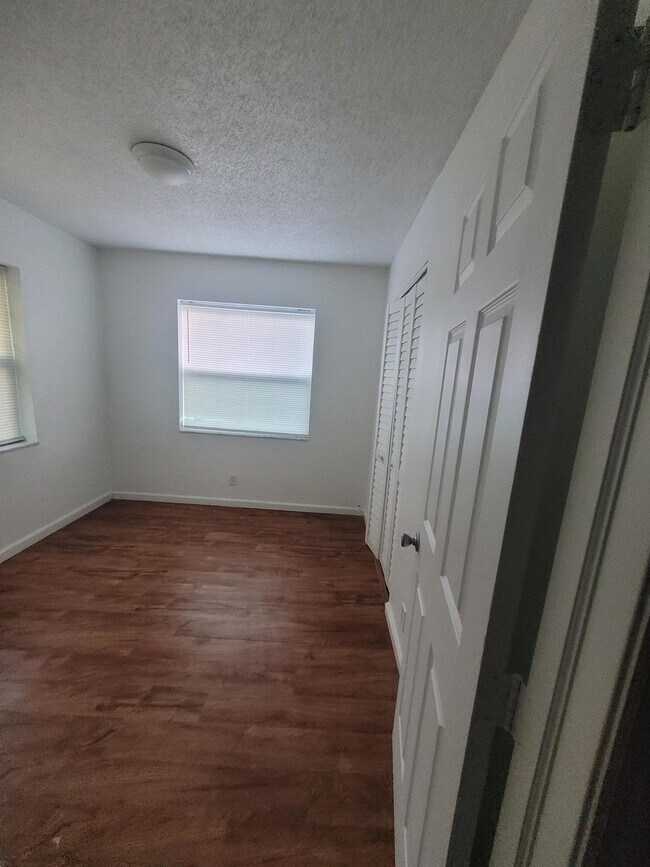 Building Photo - 4103 Riverside Dr