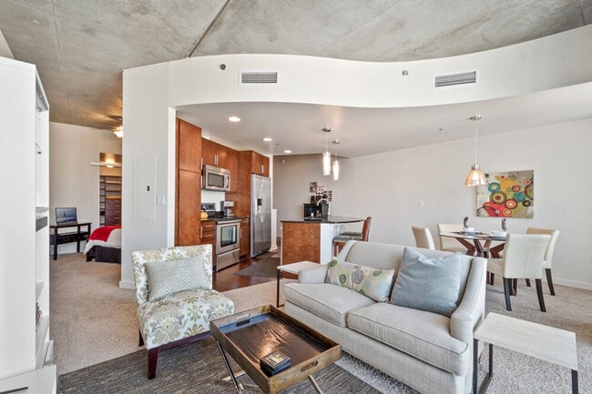 Building Photo - 750-776 14th St