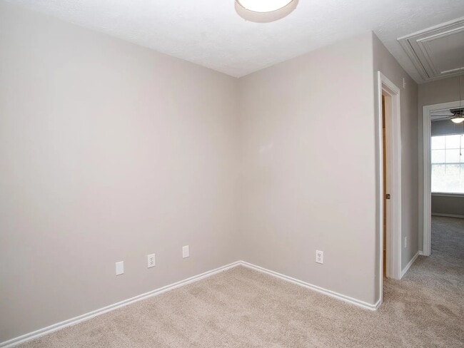 Building Photo - 13147 Peppergate Ln