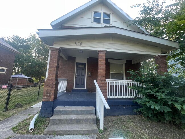 Building Photo - 926 S 22nd St