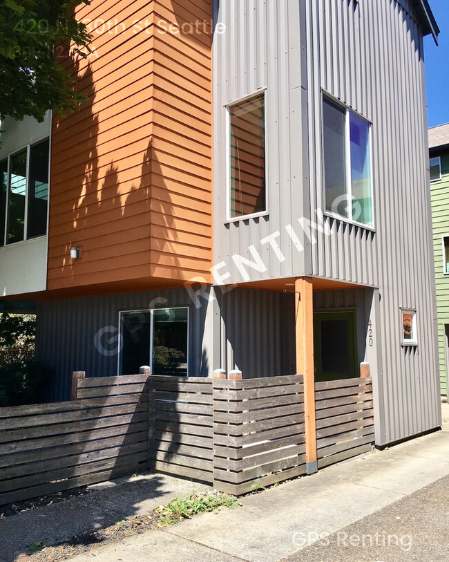 Building Photo - 420 N 130th St