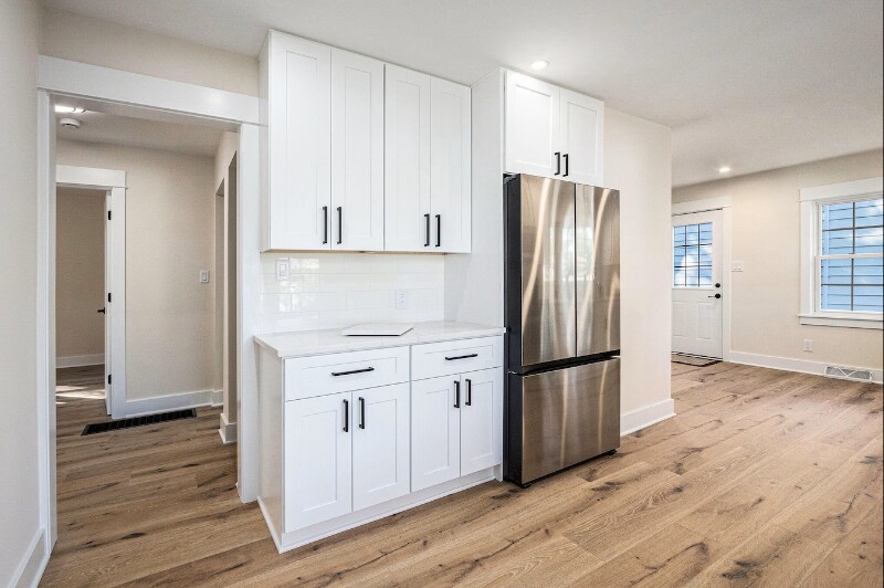 Building Photo - 506 W Morgan Ave