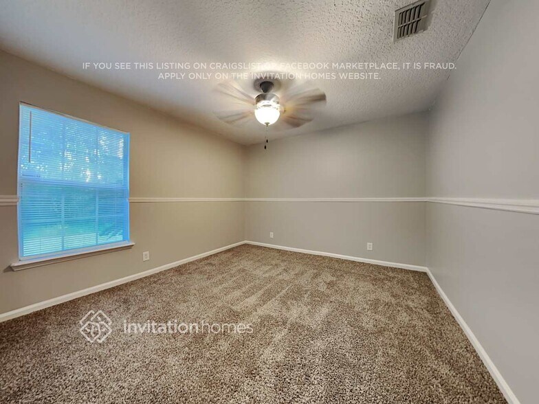 Building Photo - 12358 Bucks Harbor Dr S