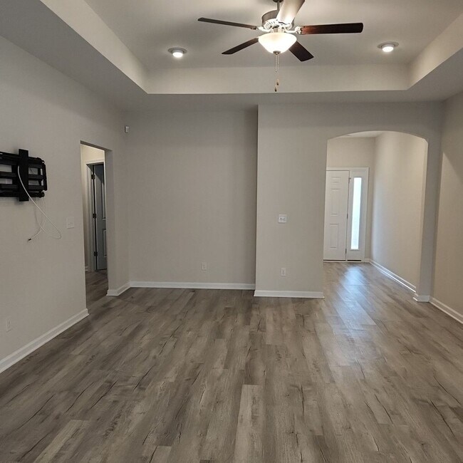 Building Photo - Four Bedroom Home, Long Term Rental - Conway, SC