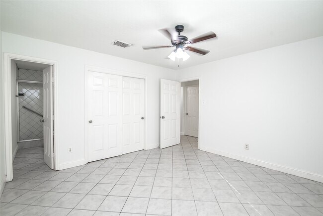 Building Photo - 7237 Cook Rd