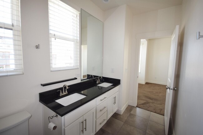 Building Photo - 4517 Daybreak Rim Way