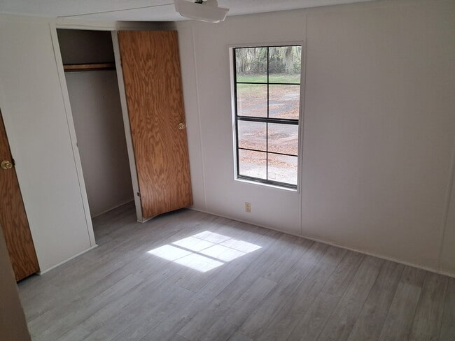 Building Photo - 472 Ruben Wells Rd