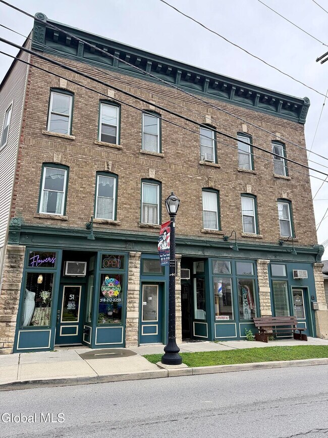 Building Photo - 51 Bridge St