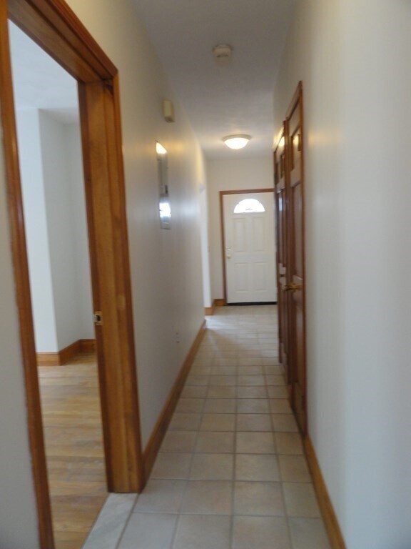 Building Photo - 39 Paris St