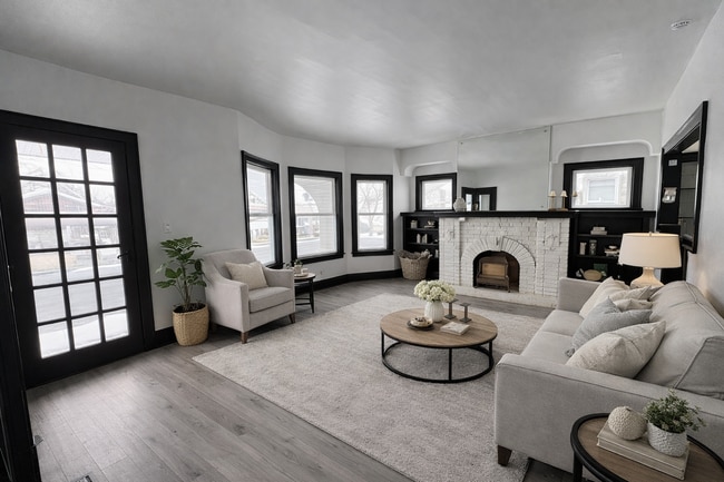 Building Photo - 3611 E 147th St