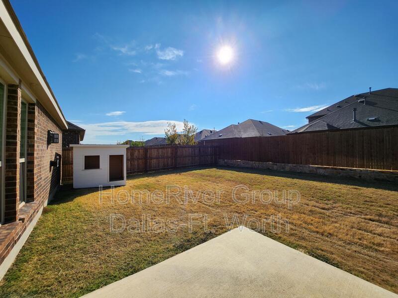 Building Photo - 11200 Glover Ln