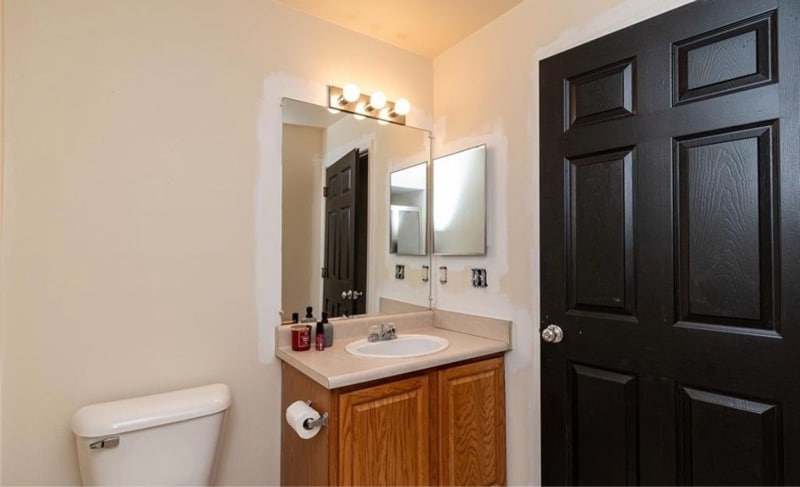 Building Photo - 867 Amanda Ln