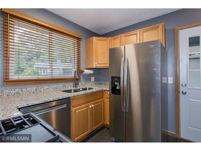 Building Photo - 4826 Grenwich Way N