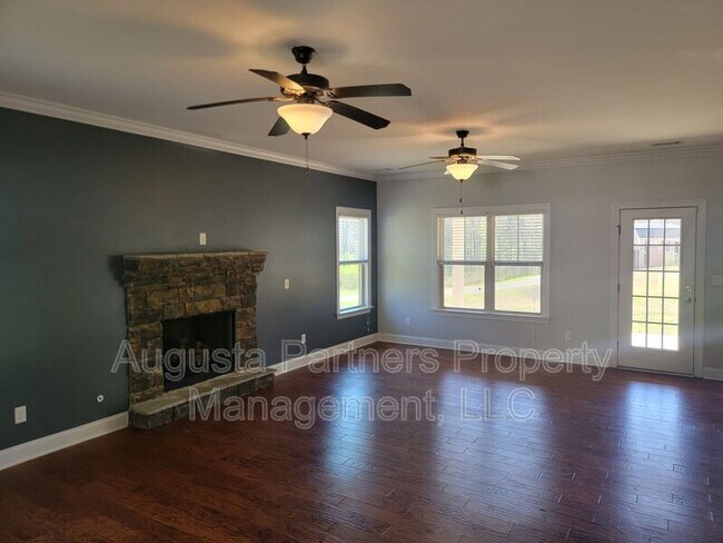 Building Photo - 135 Langfuhr Way