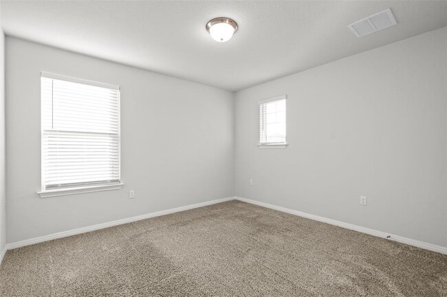 Building Photo - 6309 Night Chinook Dr