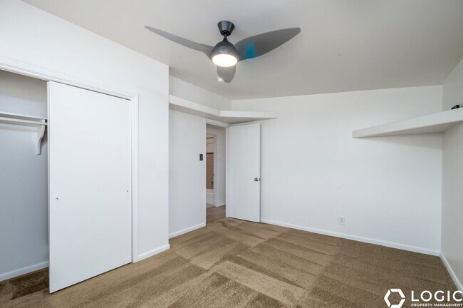 Building Photo - 6809 S Meadow Downs Way