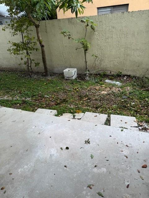 Building Photo - 2750 SW 10th Terrace