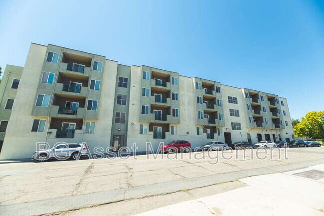 Primary Photo - 1459 MacArthur Blvd