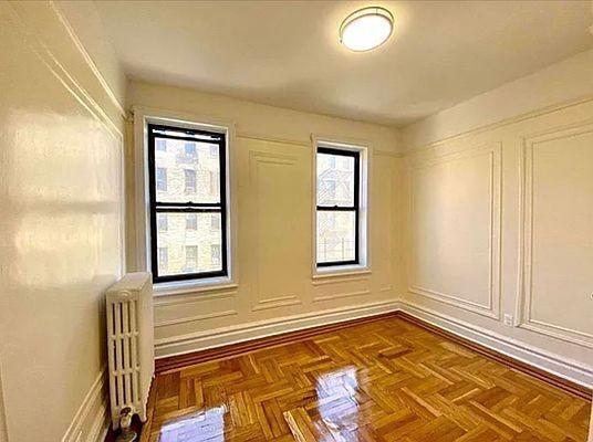 Building Photo - 3 bedroom in New York NY 10040