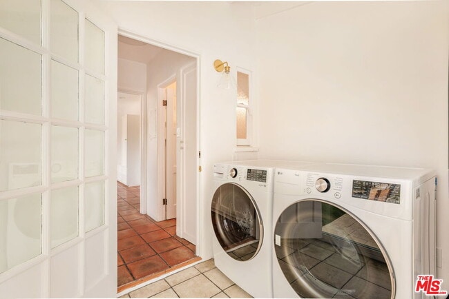 Building Photo - 2228 Prospect Ave