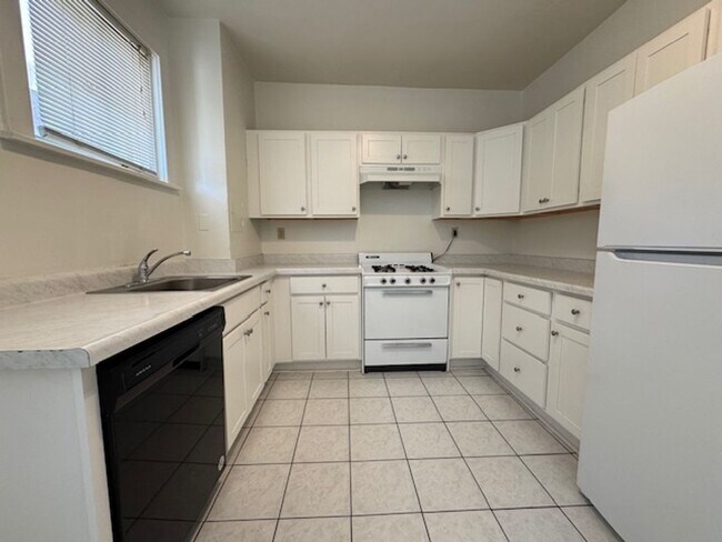 Building Photo - Available August 1, 2026; Lease will end J...