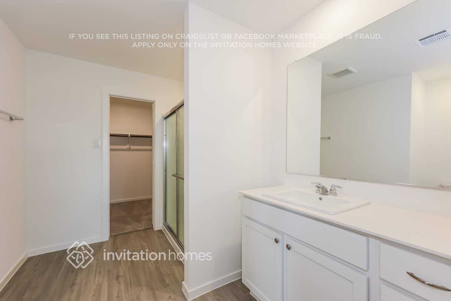 Building Photo - 2405 Fleming Dr