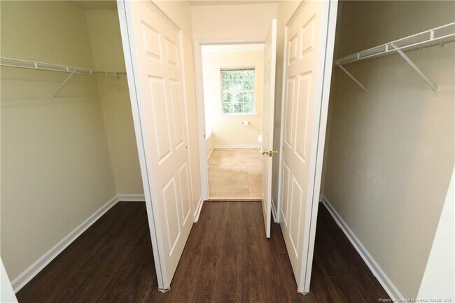 Building Photo - 2114 Frissell Ave