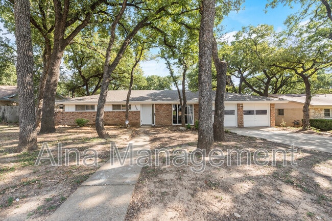 Primary Photo - 7320 Monterrey Dr
