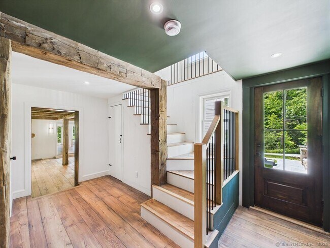 Building Photo - 153 Valley Forge Rd