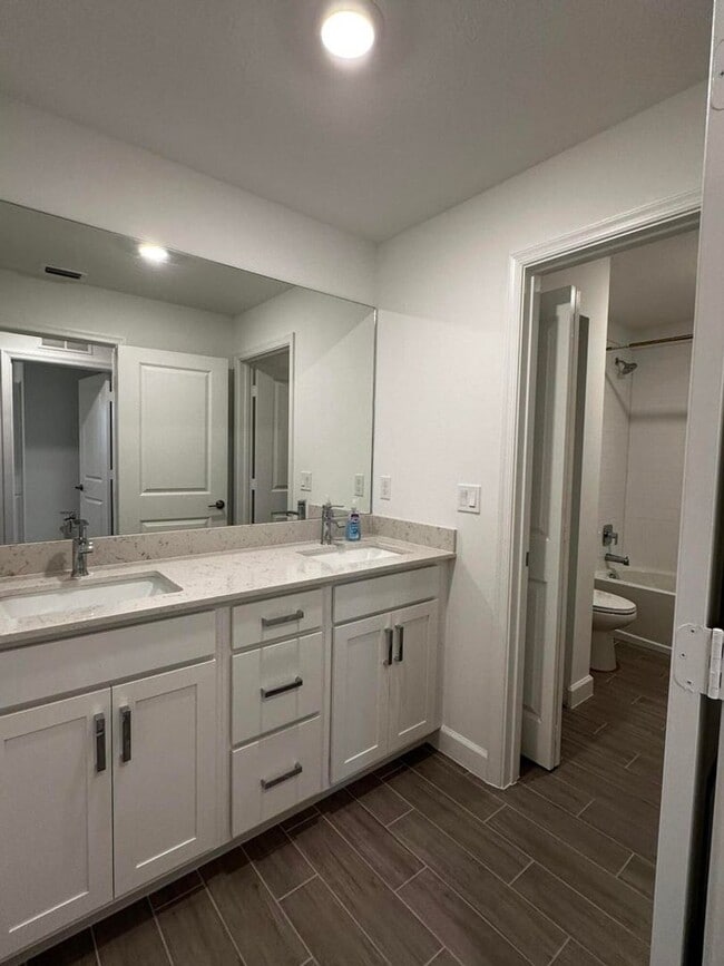 Building Photo - 3507 Bauer Rd