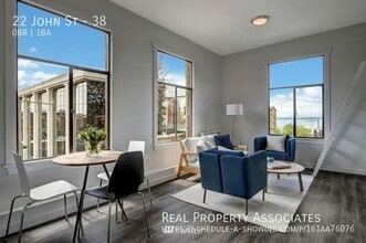 Building Photo - 22 John St