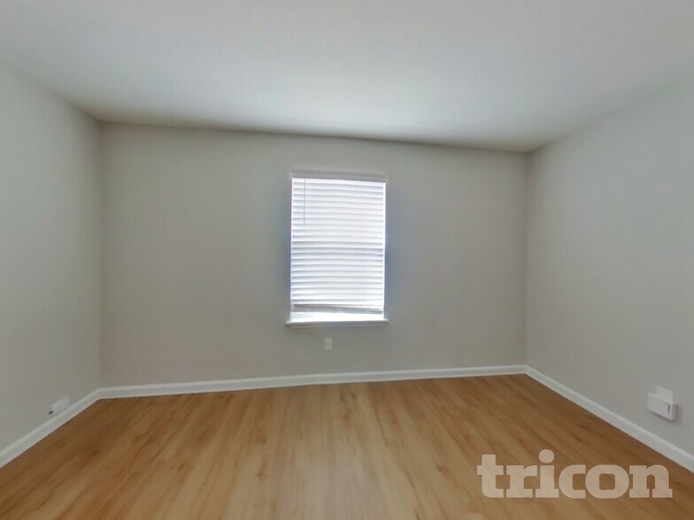 Building Photo - 78611 Rock Ct