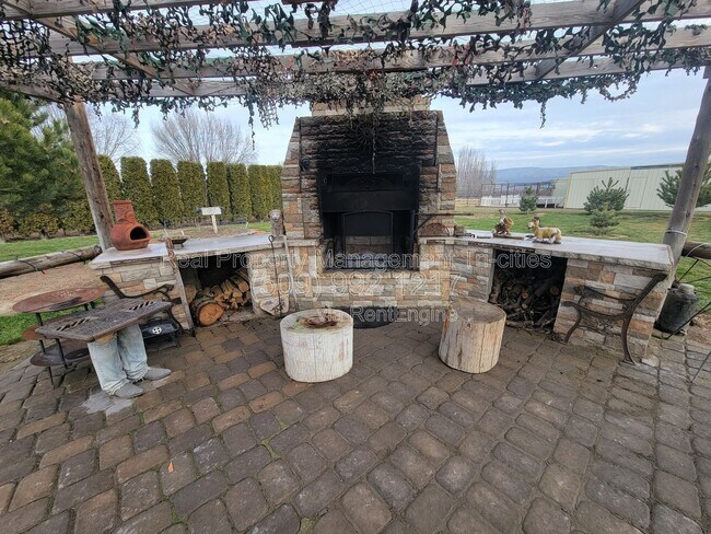 Building Photo - 52203 N Sr 225 Hwy