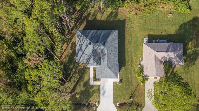 Building Photo - 3905 Barbarossa Ave