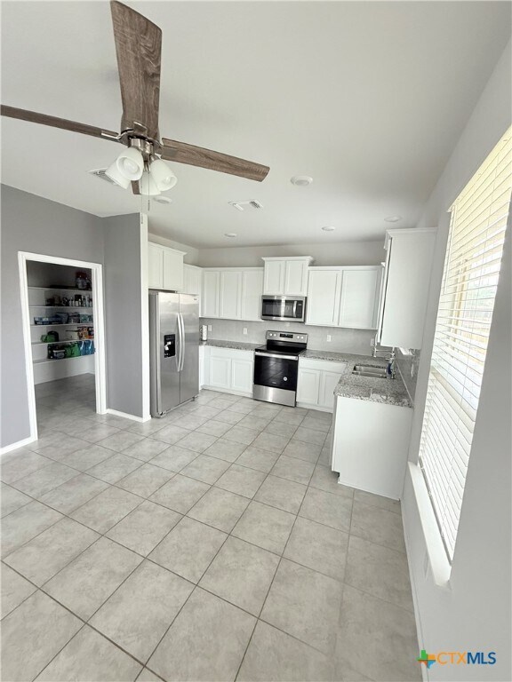 Building Photo - 3711 Brunswick Dr