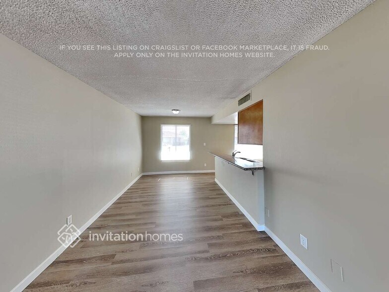 Building Photo - 3844 W Acapulco Ln