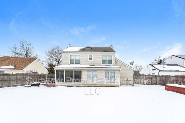 Building Photo - 32 Oakwood Pl