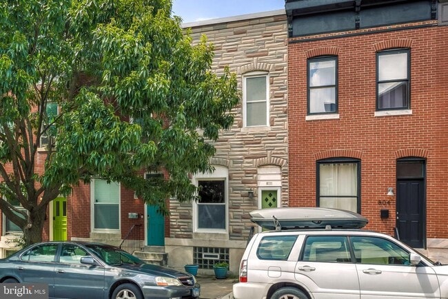Building Photo - 806 S Clinton St