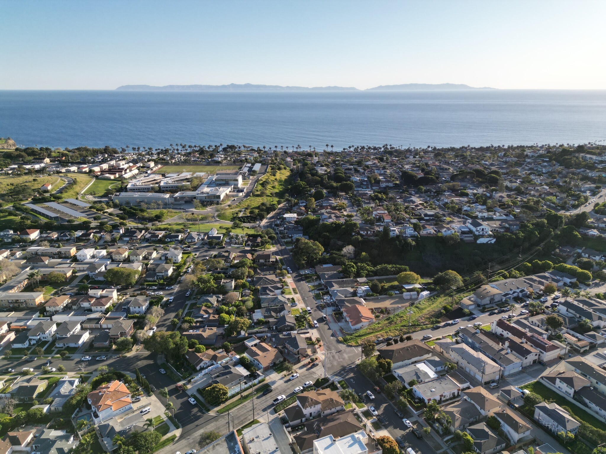 Building Photo - 982 W Hamilton Ave