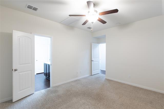 Building Photo - 905 Silverbell St