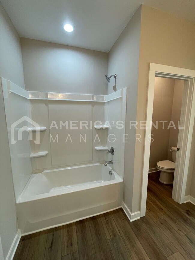Building Photo - Home for Rent in Weaver, AL!!! Available to View Now!!! DEPOSIT PENDING!